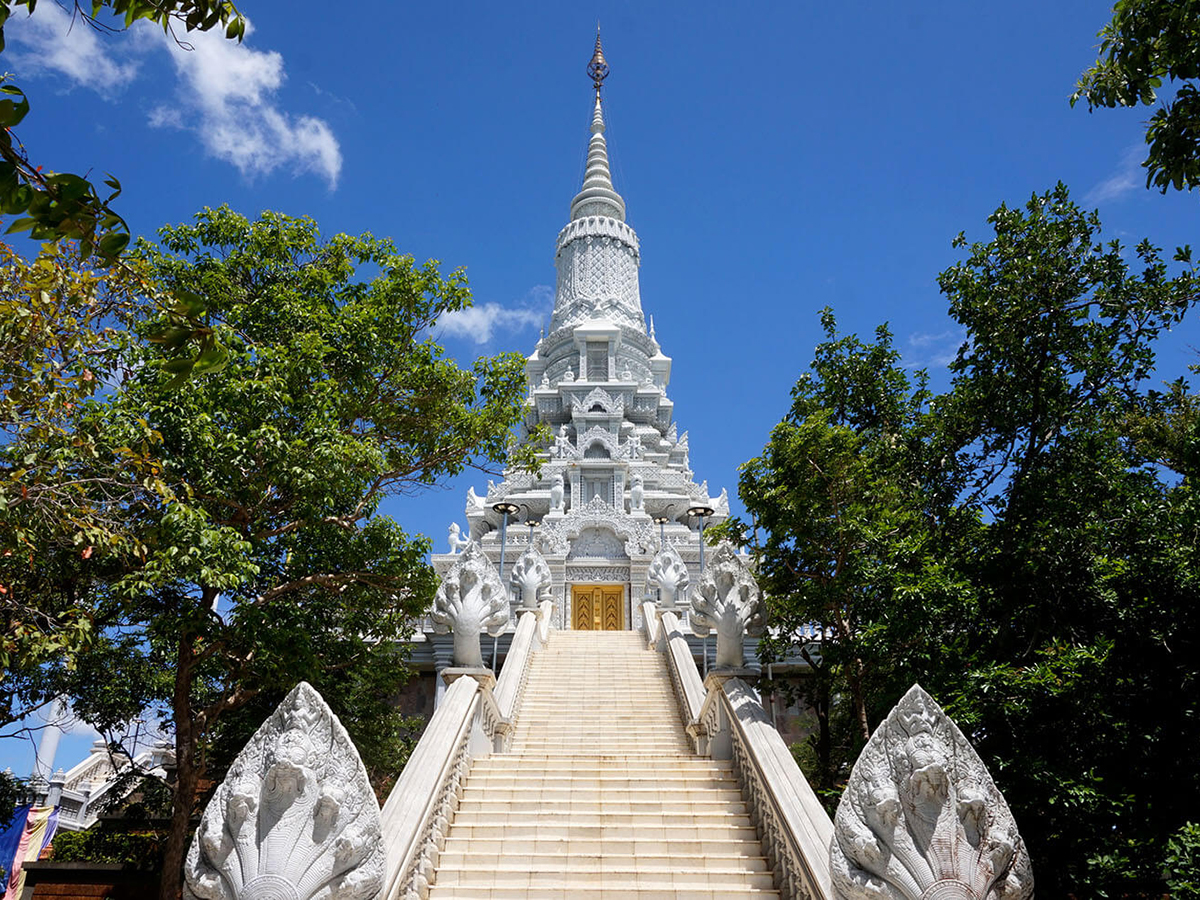 Day 12: Battambang to Phnom Penh - A Journey Through Cambodia's Heart
