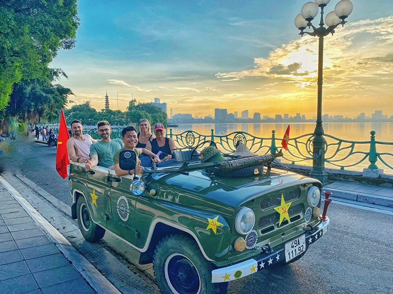 Day 2: Hanoi Motorbike/Jeep & Walking Tour (B)